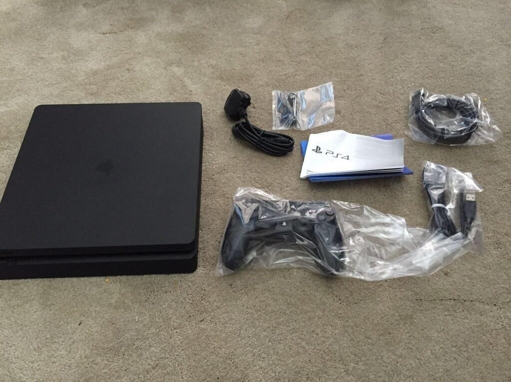 探索游戏新境界，最新版PlayStation 4引领风潮